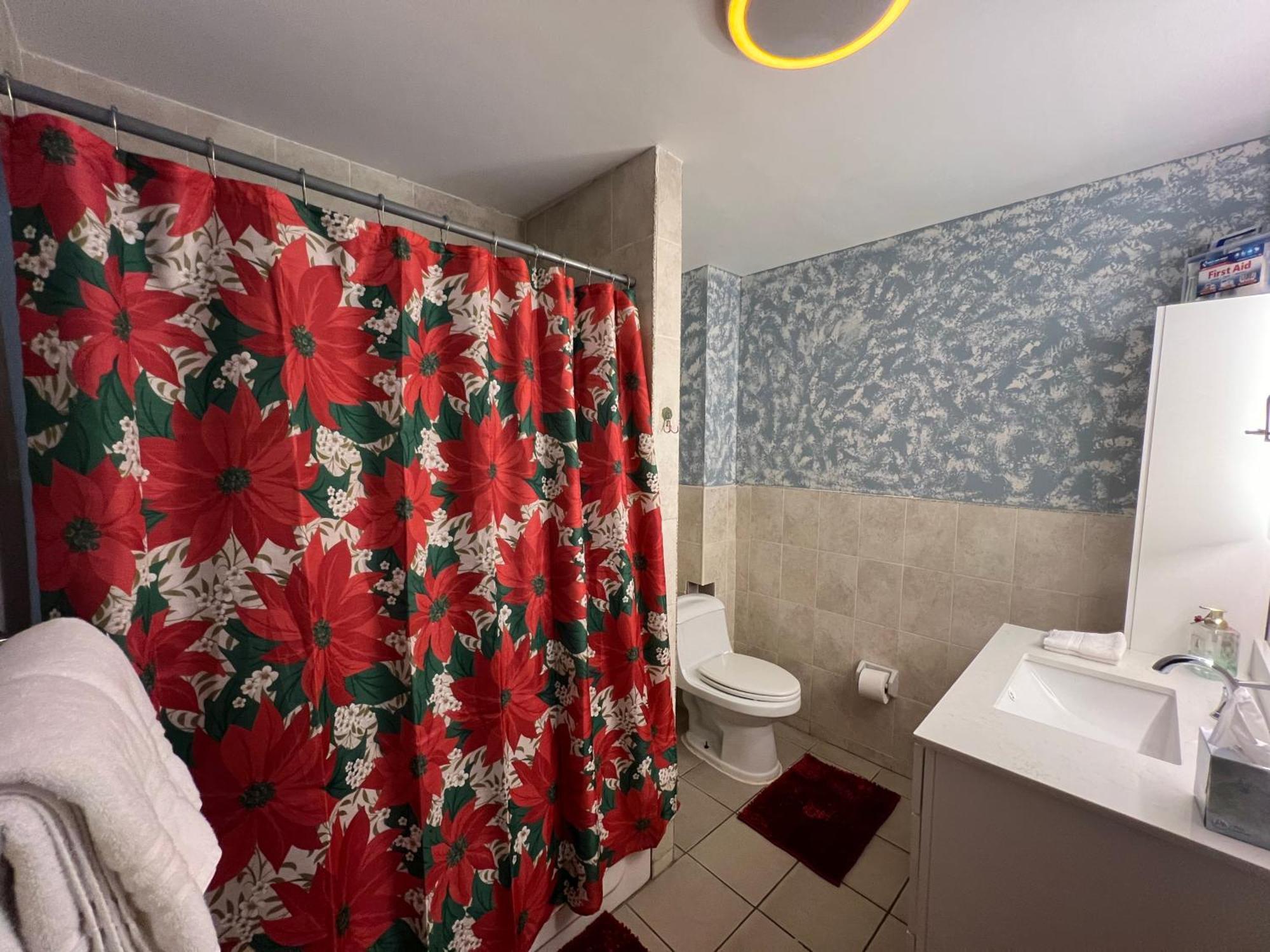 3 Bedrooms In 2Nd Floor Modern Brooklyn Home, Close To J Train New York City Exterior photo